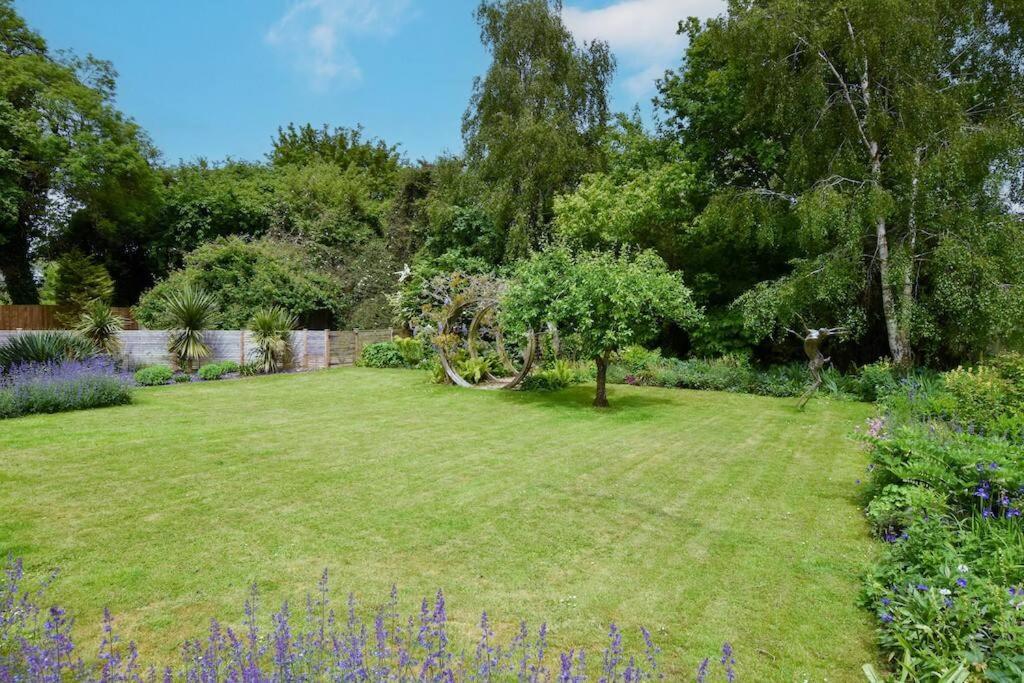 The Hideaway @ Flagham Cottage. Malmesbury Bagian luar foto