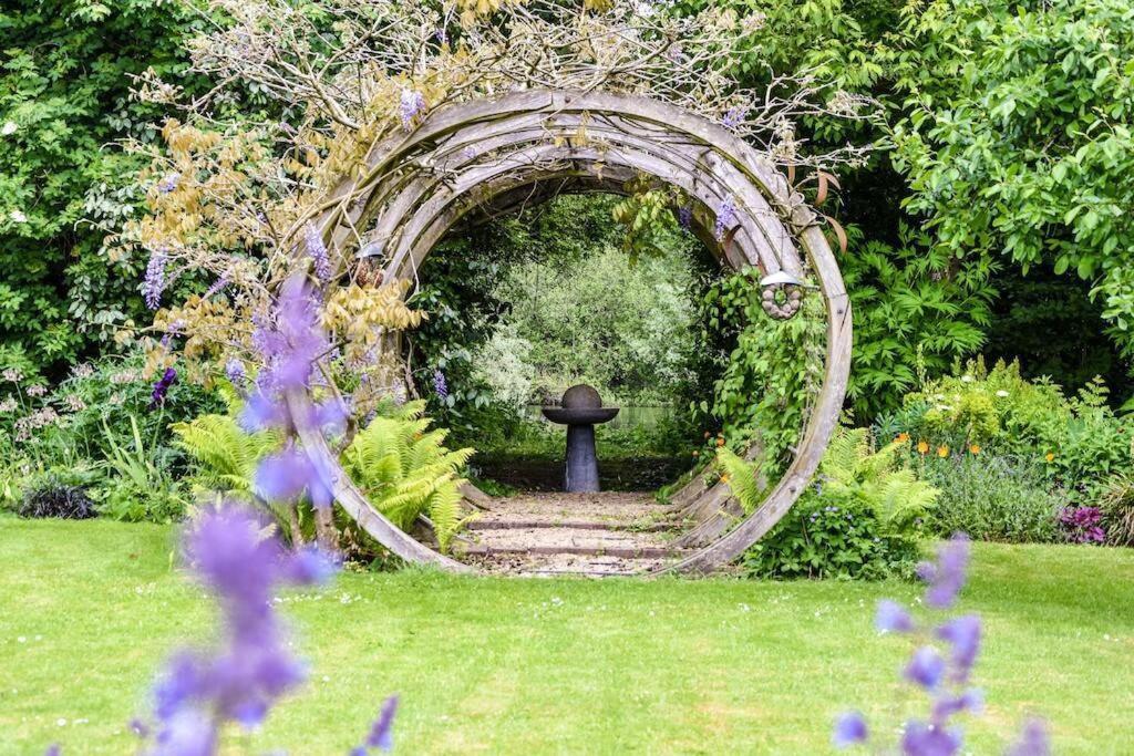 The Hideaway @ Flagham Cottage. Malmesbury Bagian luar foto