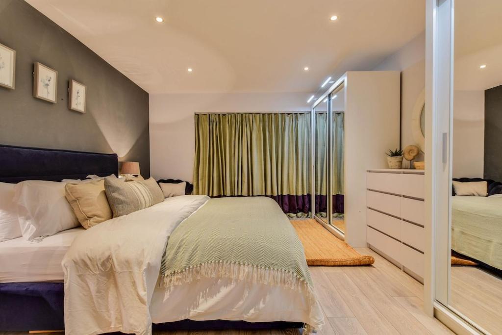 The Hideaway @ Flagham Cottage. Malmesbury Bagian luar foto