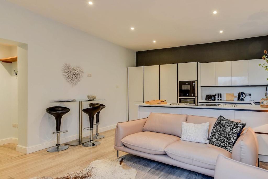 The Hideaway @ Flagham Cottage. Malmesbury Bagian luar foto